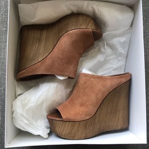 Steve Madden June Tan Suede Wooden Wedges, 7
